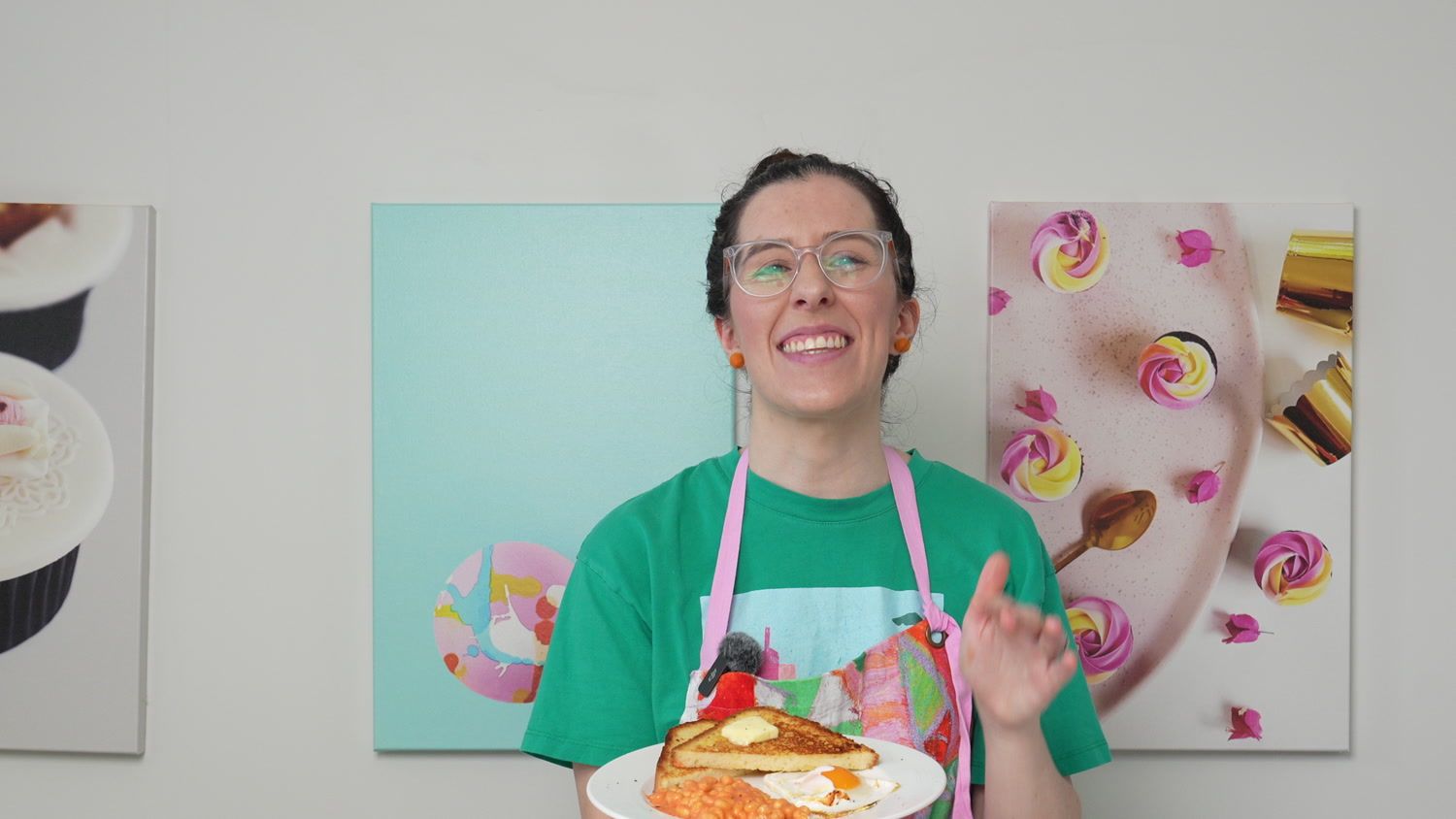 Amber Comadira-Smith, who teaches Cake! Mastery: Hyperrealism