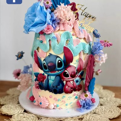 Cake by thecreativecatervan