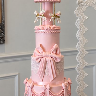 Cake by joan_lakes_custom_cakes